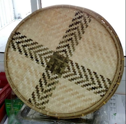 กระด้งไม้ไผ่ตากปลาถี่