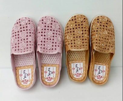 รองเท้าแตะแฟชั่นผู้ใหญ่