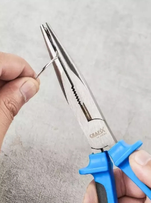 คีมปากแหลมCRAFIX