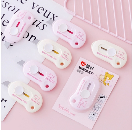 คัตเตอร์พกพาคละสี