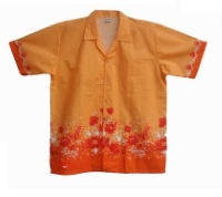 เสื้อลายดอกหญิง