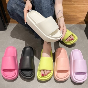 รองเท้าสวมพื้นสูง