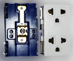 เต้ารับกราวด์คู่3ขาVENA*10