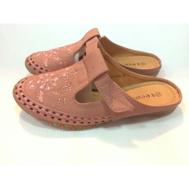 รองเท้าคัชชูเปิดส้น321MK