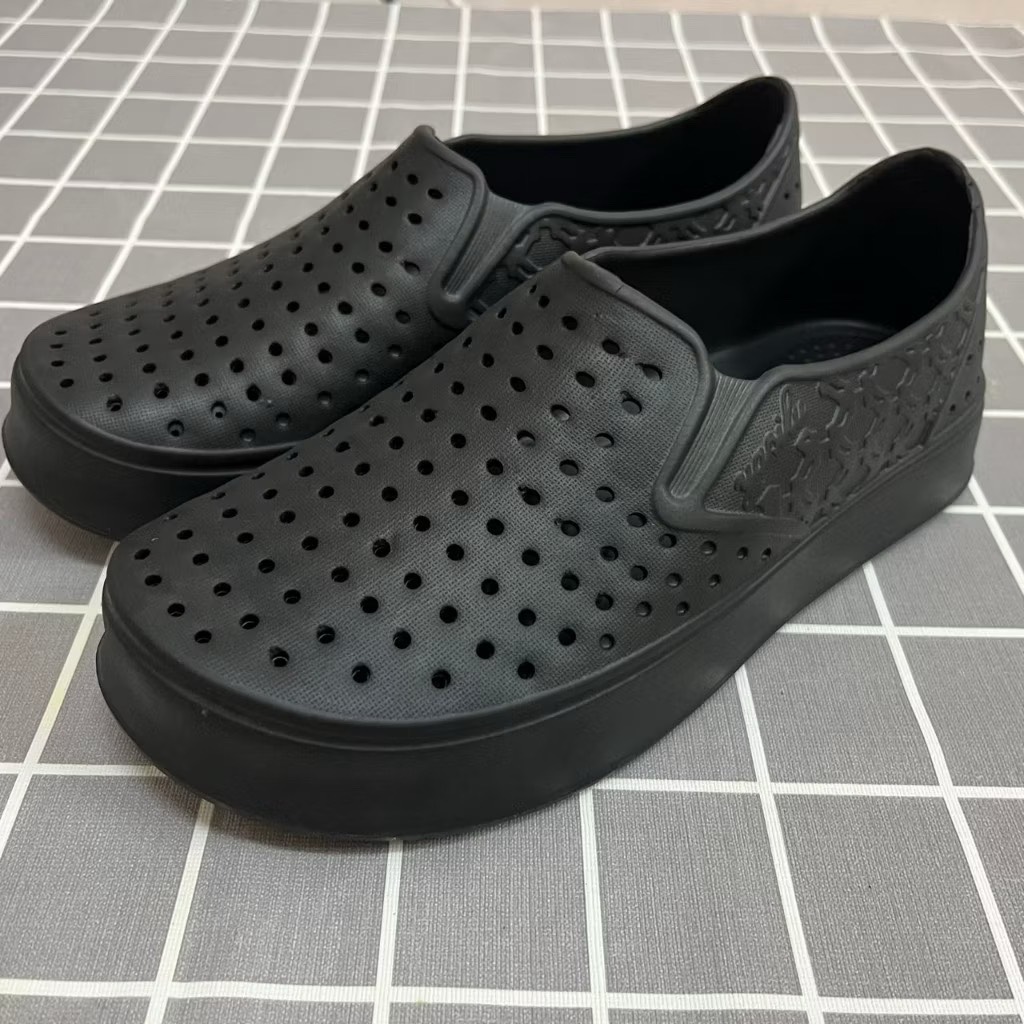 รองเท้าคัชชูสวมไฟล่อน