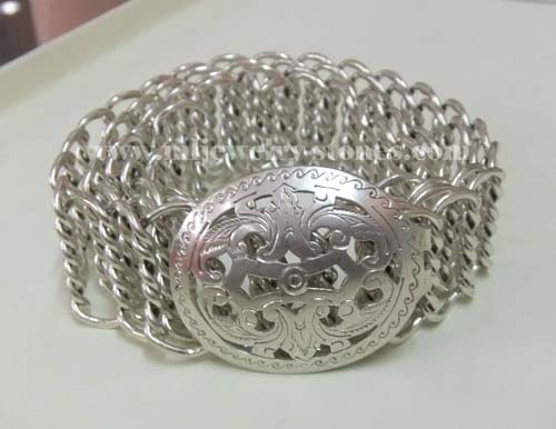 เข็มขัดเงิน