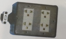 บล็อกยางพร้อมปลั๊กกราวด์4X4 4ช่อง